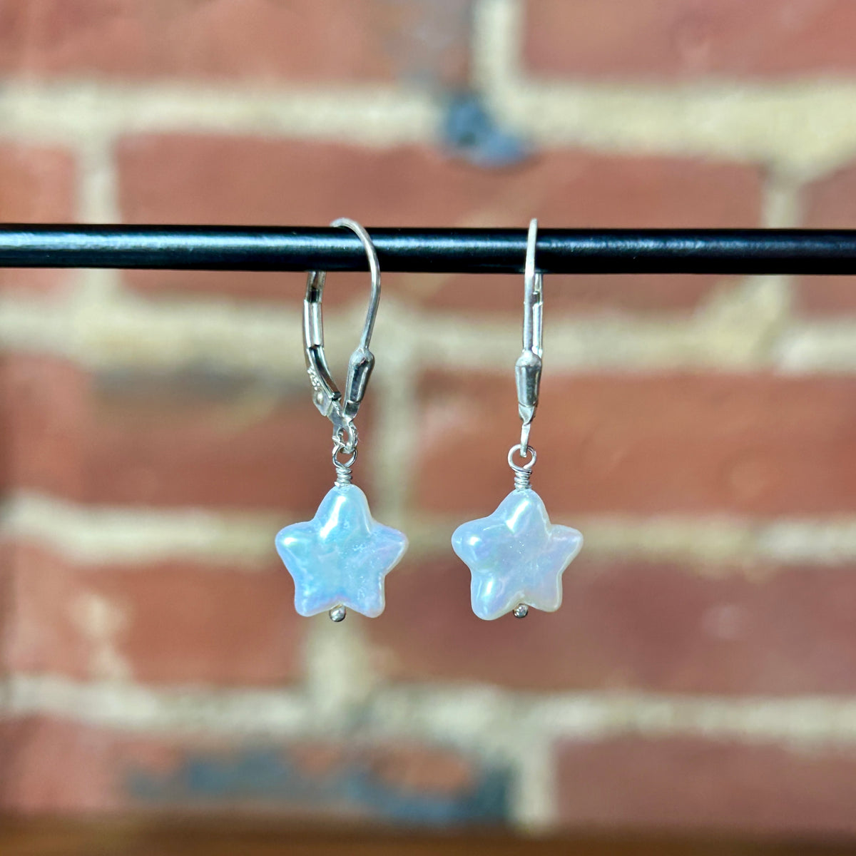 Star Pearl Leverback Earrings