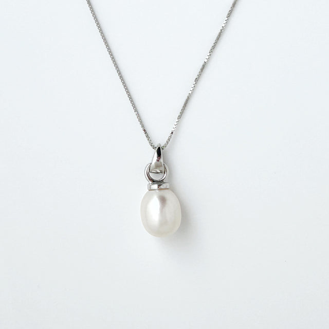 White Freshwater Egg Pearl Drop Pendant Necklace
