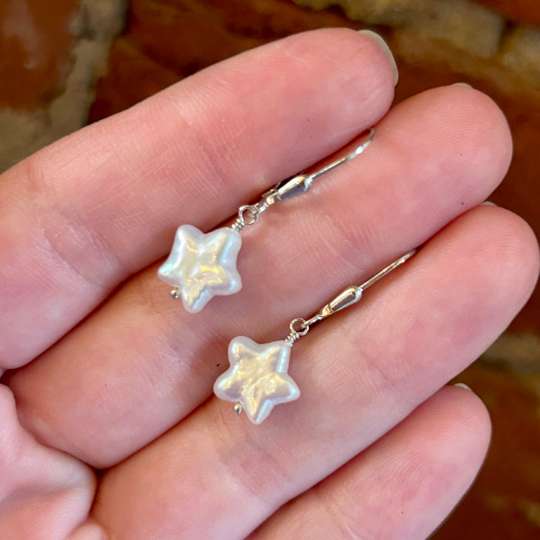 Star Pearl Leverback Earrings
