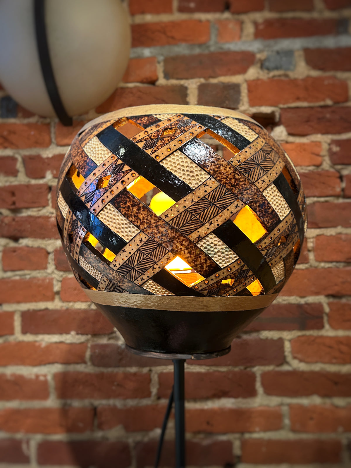 Carved Gourd Table/Floor Lamp