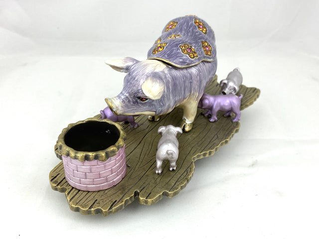 Sow + Piglets Enameled Box