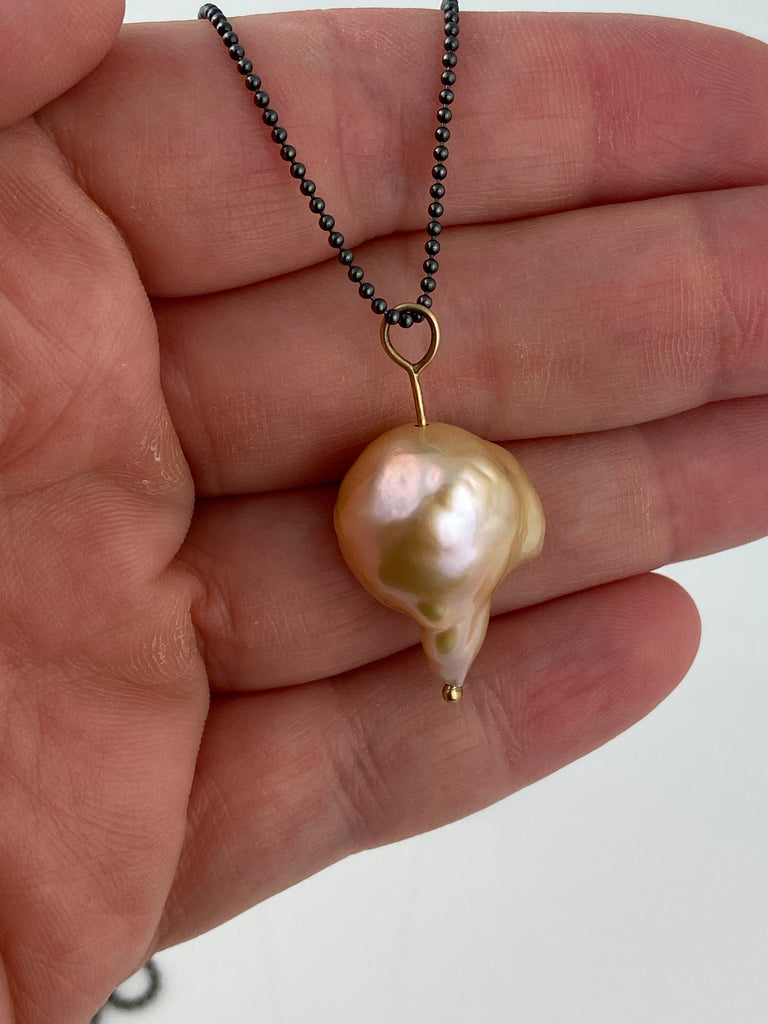 Fireball Pearl Pendant Necklace