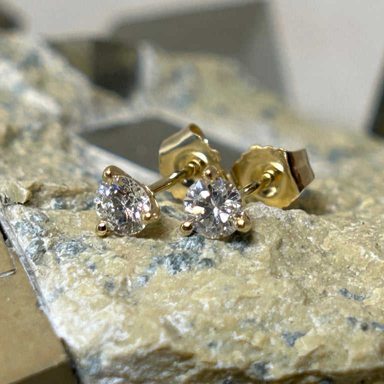 0.40ctw Diamond Studs 14KYG