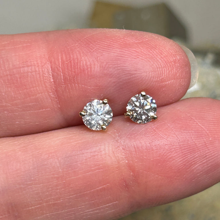 1.00ctw Diamond Studs 14KYG