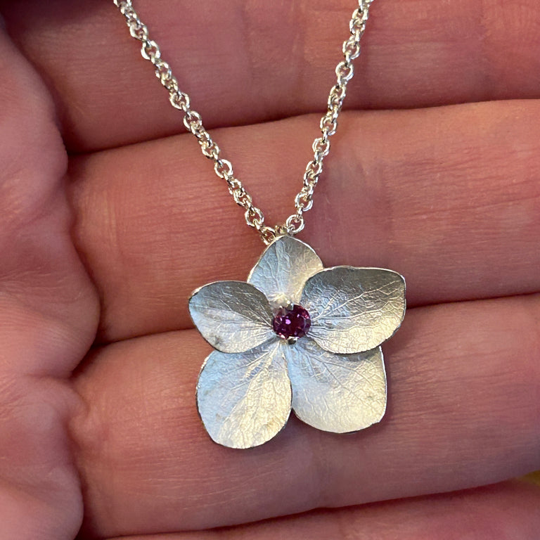 5-Petal Hydrangea Blossom Pendant Necklace with Garnet