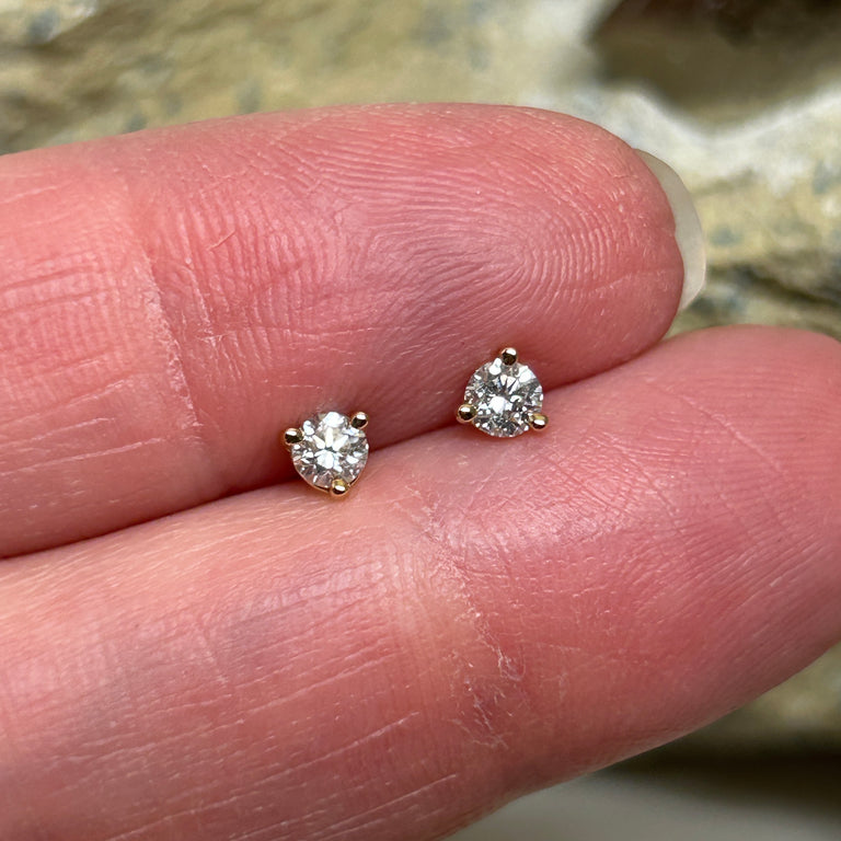 0.25ctw Diamond Studs 14KYG
