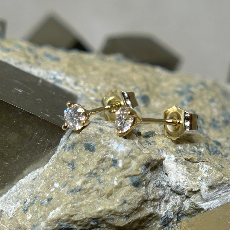 0.25ctw Diamond Studs 14KYG
