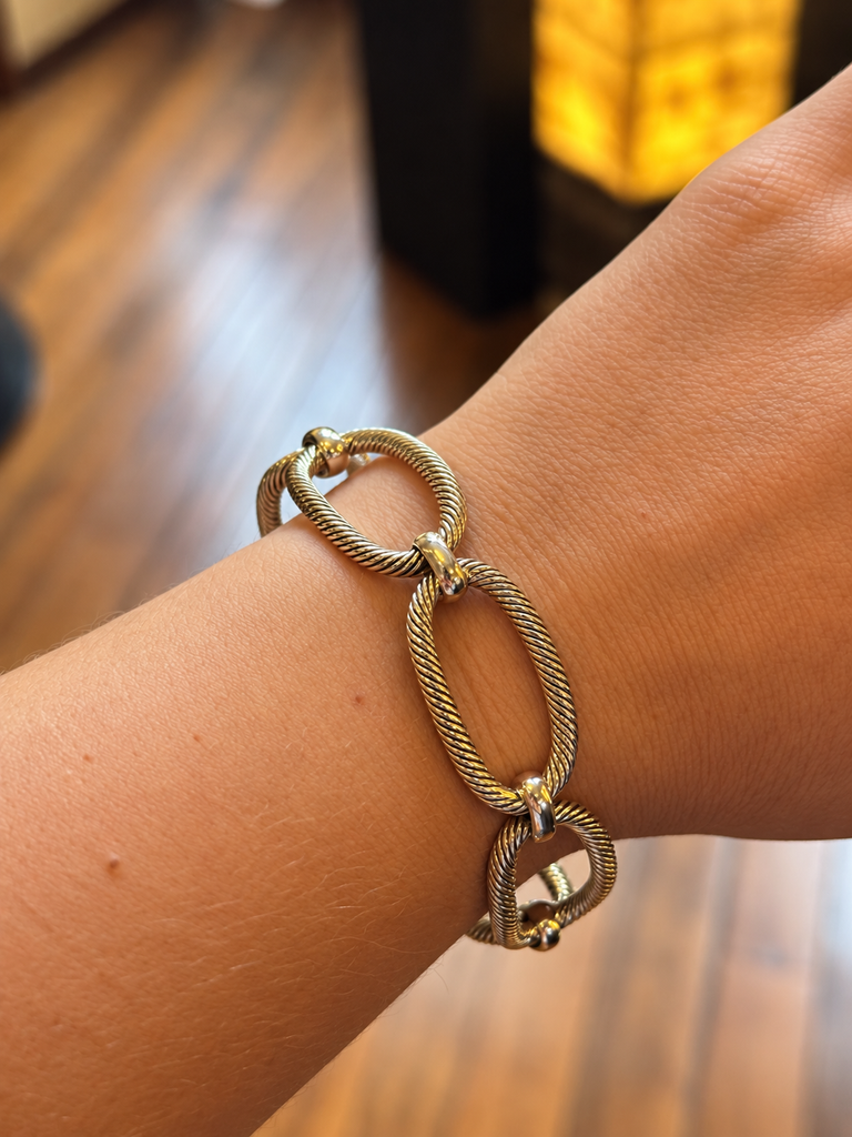 Oval Loop Rope Twist  Link Cuff
