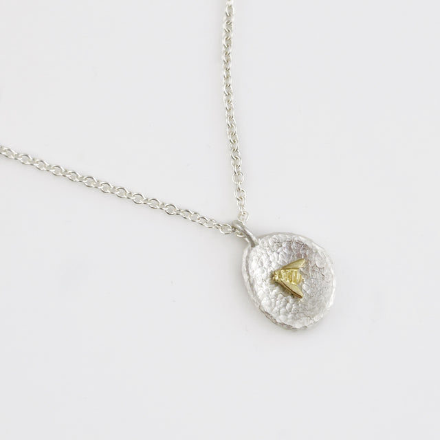 Pebble Pendant Necklace with Bee