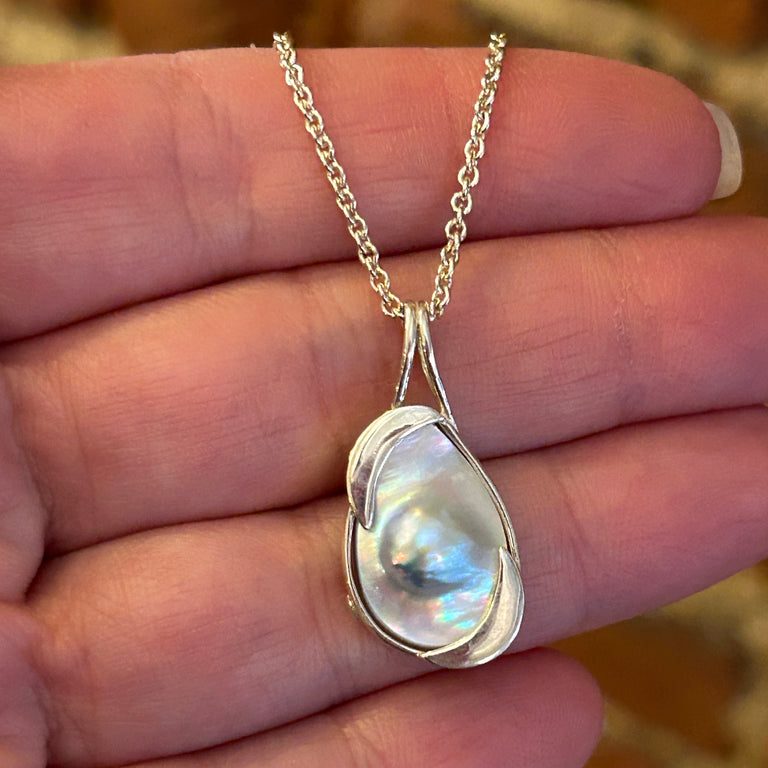 Tennessee River 'Dome' Pearl Pendant Necklace