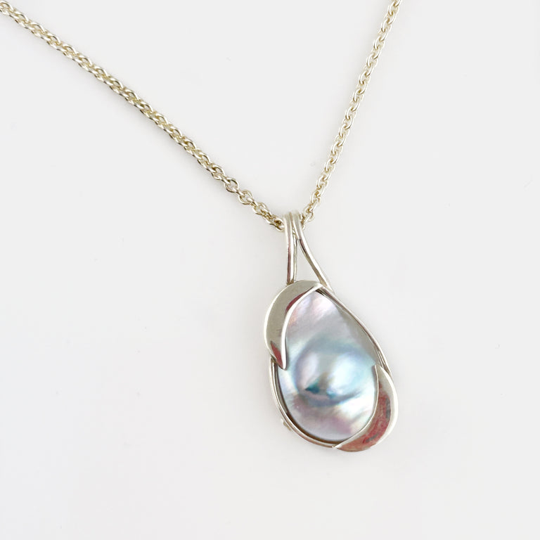 Tennessee River 'Dome' Pearl Pendant Necklace