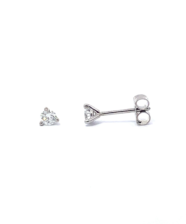 0.20ctw Diamond Studs 14KWG