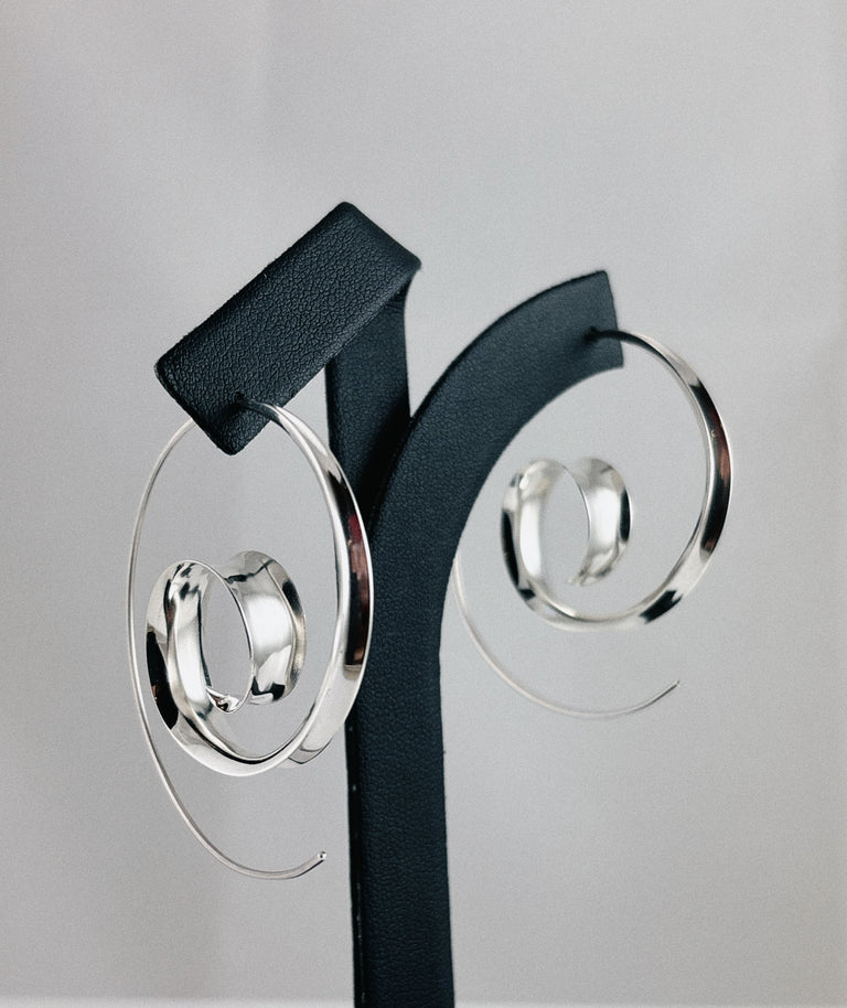 Spiral Concave Ribbon Hoop Earrings