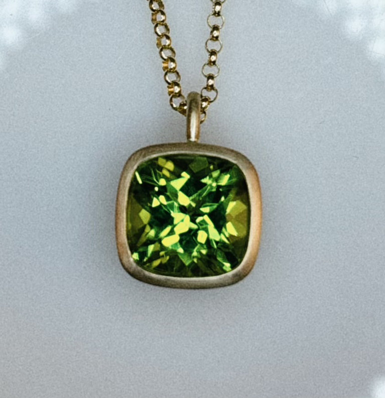 Peridot 14kt Gold Pendant