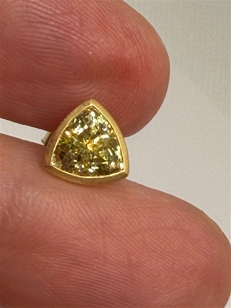 Chrysoberyl Trilliant Stud Earrings