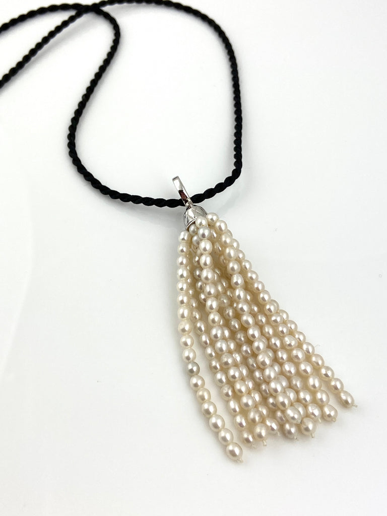 Pearl Tassel Pendant Necklace